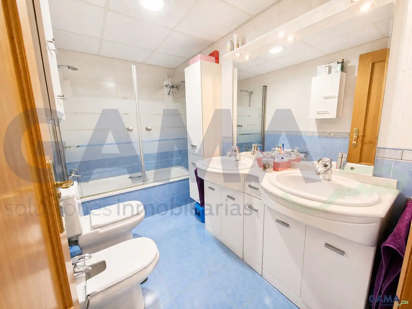 Baño de Piso en venta en Algemesí con Aire acondicionado y Amueblado