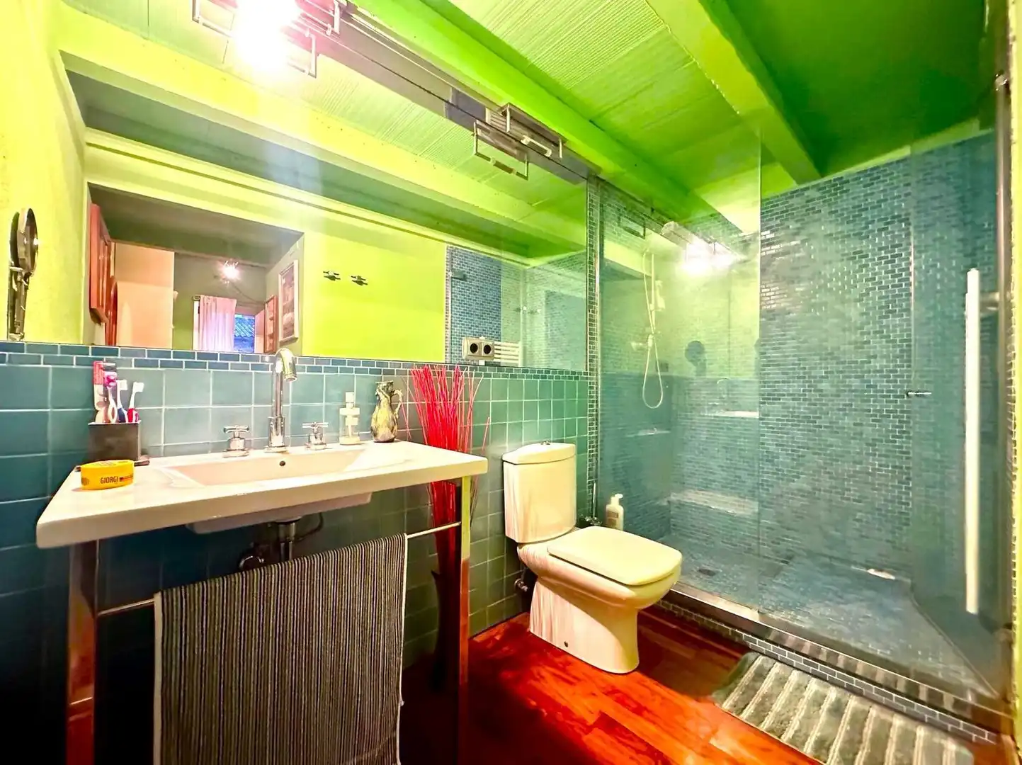 Badezimmer von Haus oder Chalet zum Verkauf in Granollers mit Klimaanlage, Privatgarten und Terrasse