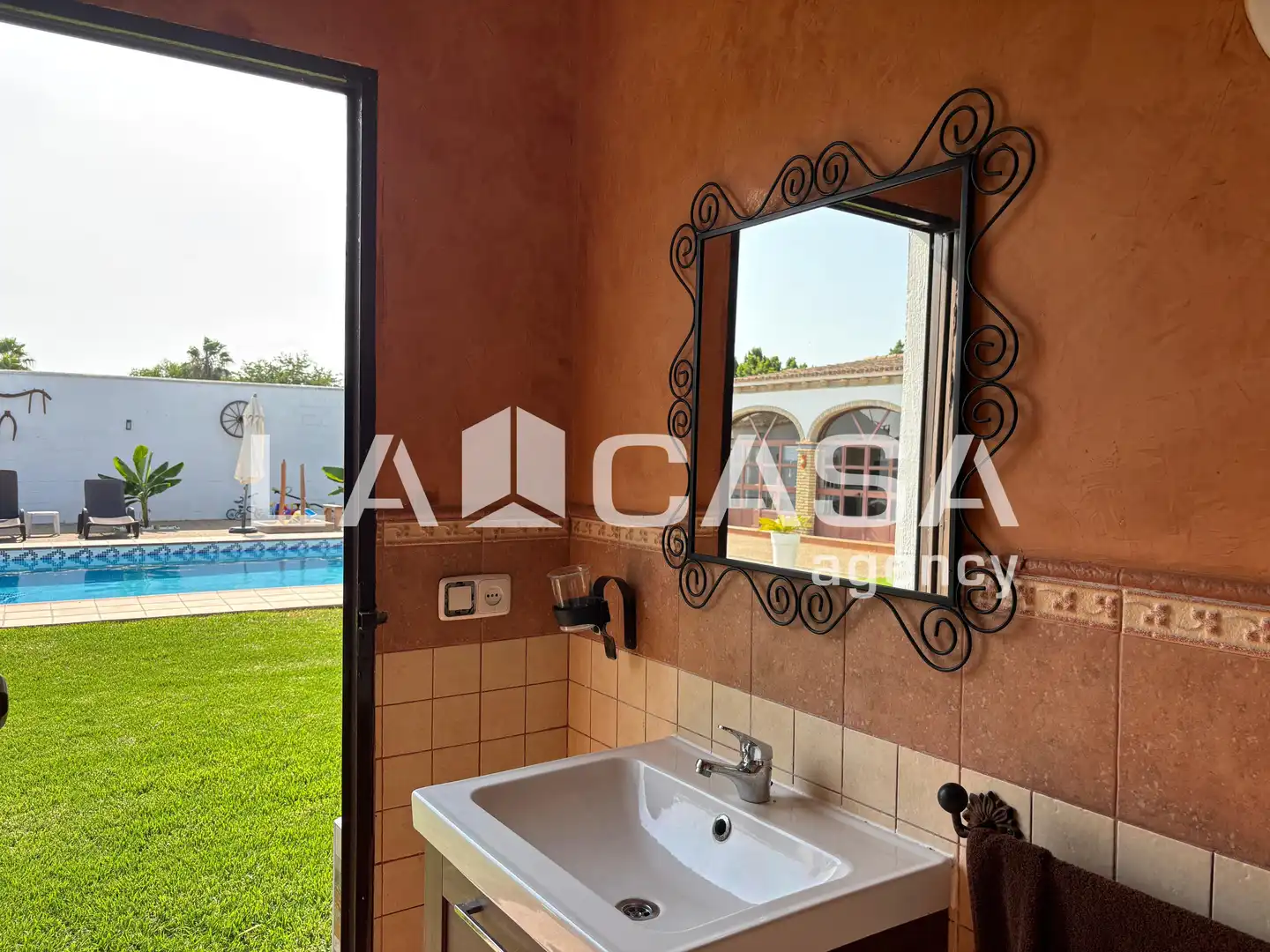 Chalet con piscina en venta en Los Palacios y Villafranca, imagen 20