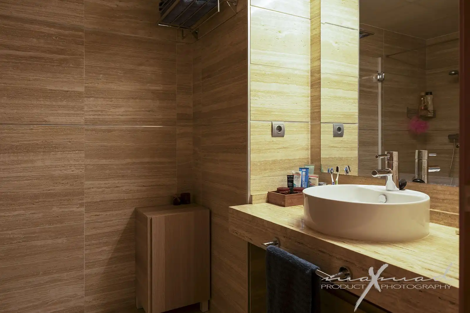 Bathroom of Apartments for sale in Benahavís  with Air Conditioner, Storage room and Furnished