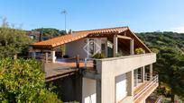 Vista exterior de Casa o xalet en venda en Sant Pol de Mar amb Terrassa