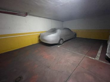 Einzelparkplatz zum Verkauf in Casco Antiguo
