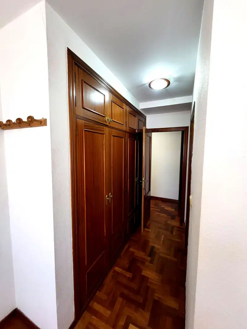Flat for rent in Vigo   with Heating, Parquet flooring and Storage room