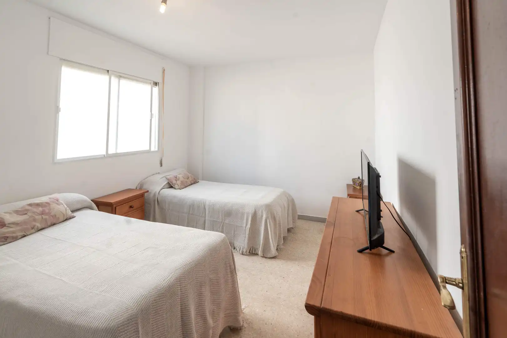 Habitación de Piso en venta en Fuengirola con Terraza, Amueblado y Balcón