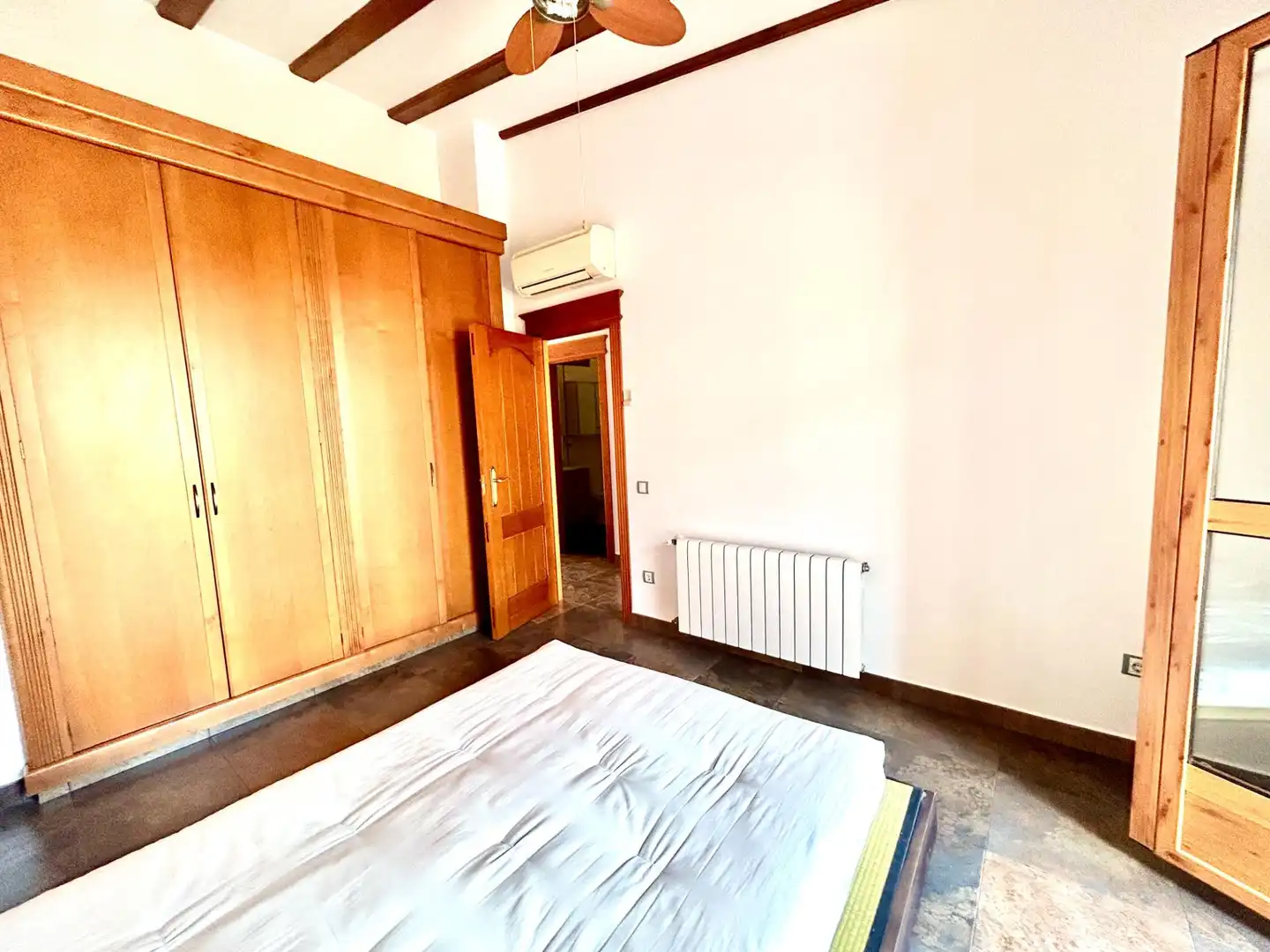 Schlafzimmer von Haus oder Chalet zur Miete in Rafelbuñol / Rafelbunyol mit Klimaanlage, Heizung und Privatgarten