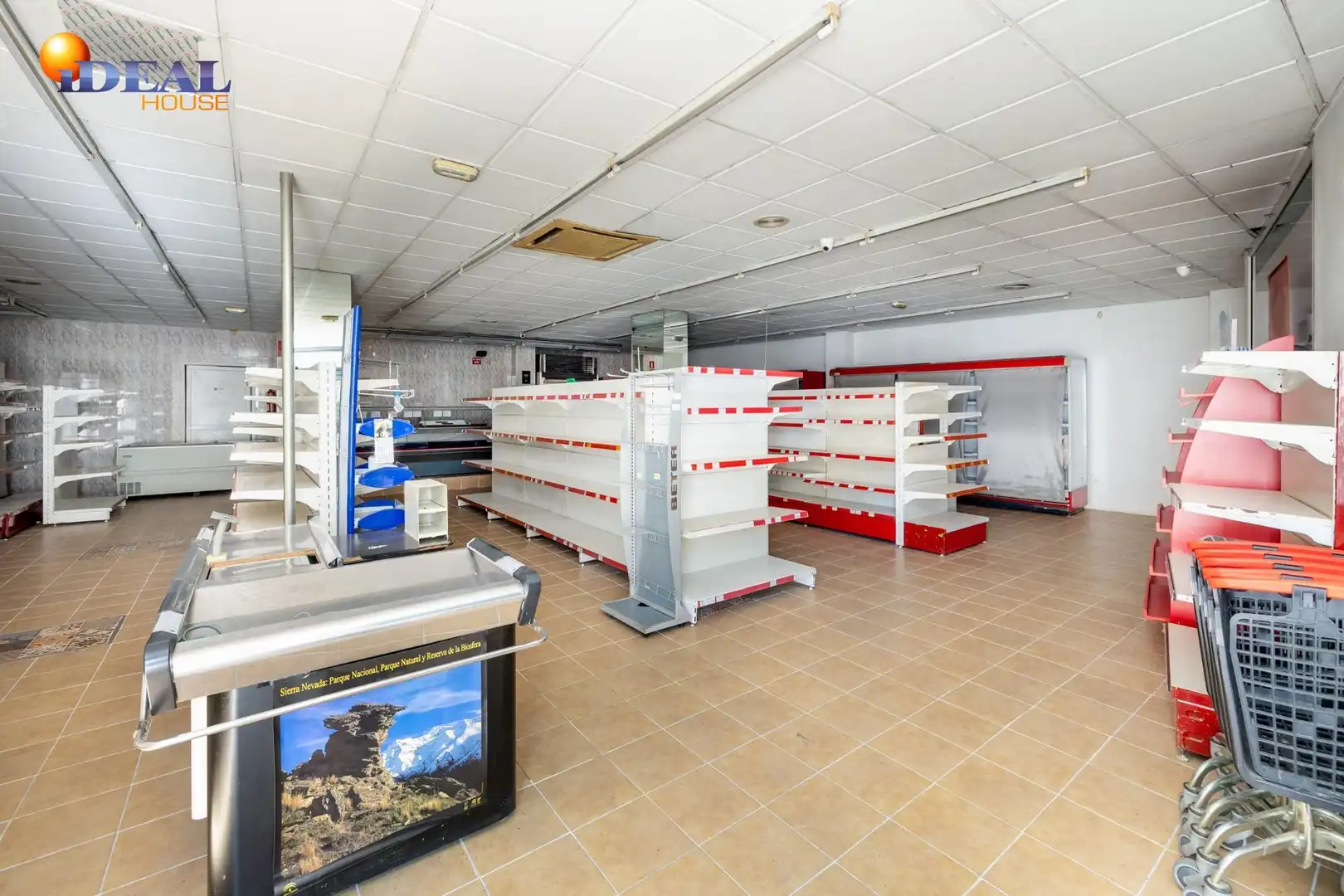 Locale commerciale in vendita a Gójar, imagen 4
