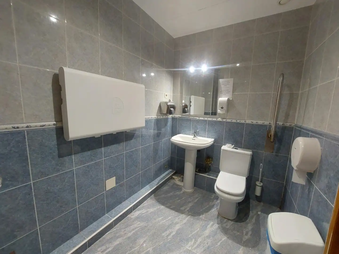 Local comercial en venda a Carrer del Batlle Pijoan, imagen 13