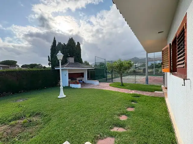 Jardí de Casa o xalet en venda en Benicasim / Benicàssim amb Jardí privat, Terrassa i Piscina