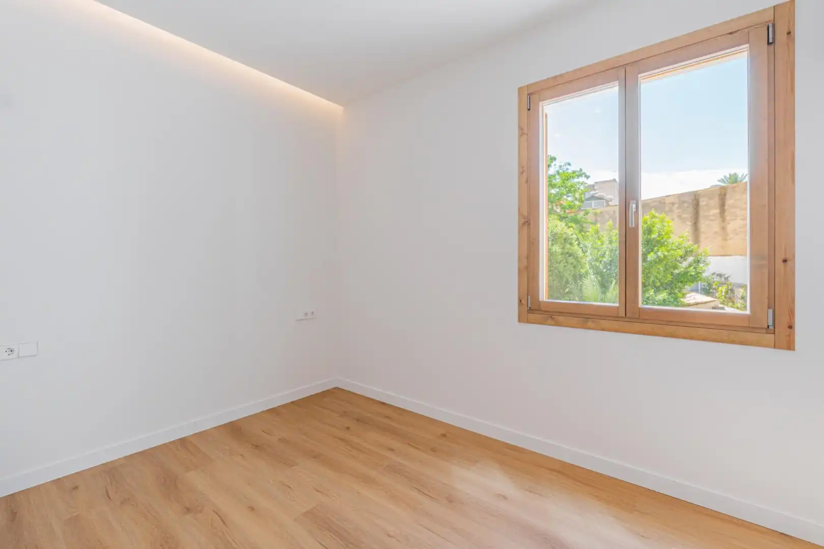 Schlafzimmer von Wohnung zum Verkauf in  Palma de Mallorca mit Klimaanlage und Balkon