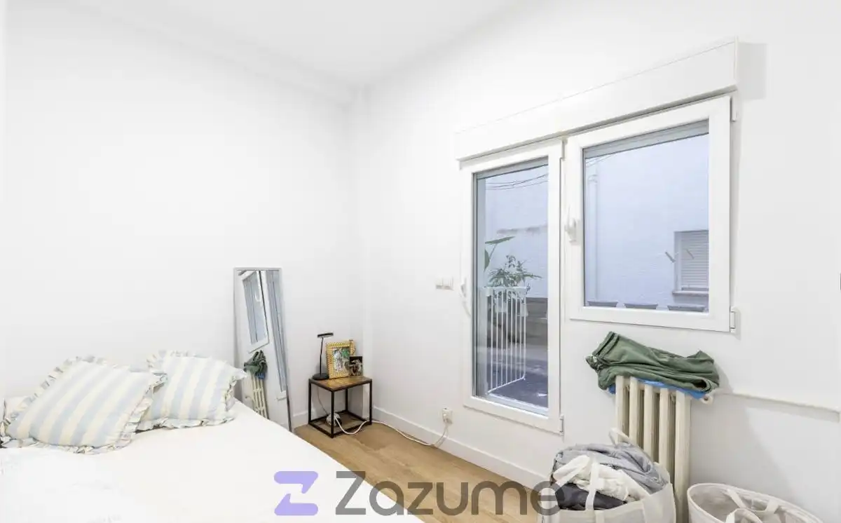 Habitación de Piso de alquiler en Madrid con Aire acondicionado, Calefacción y Horno