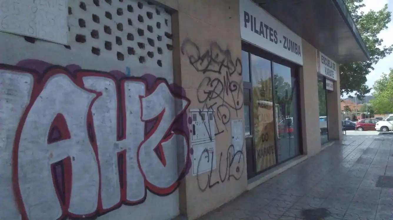 Local de lloguer a Avenida de Levante, Casco Histórico