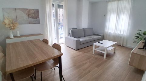 Foto 2 de Piso de alquiler en San Esteban - San Cristóbal, Salamanca Capital