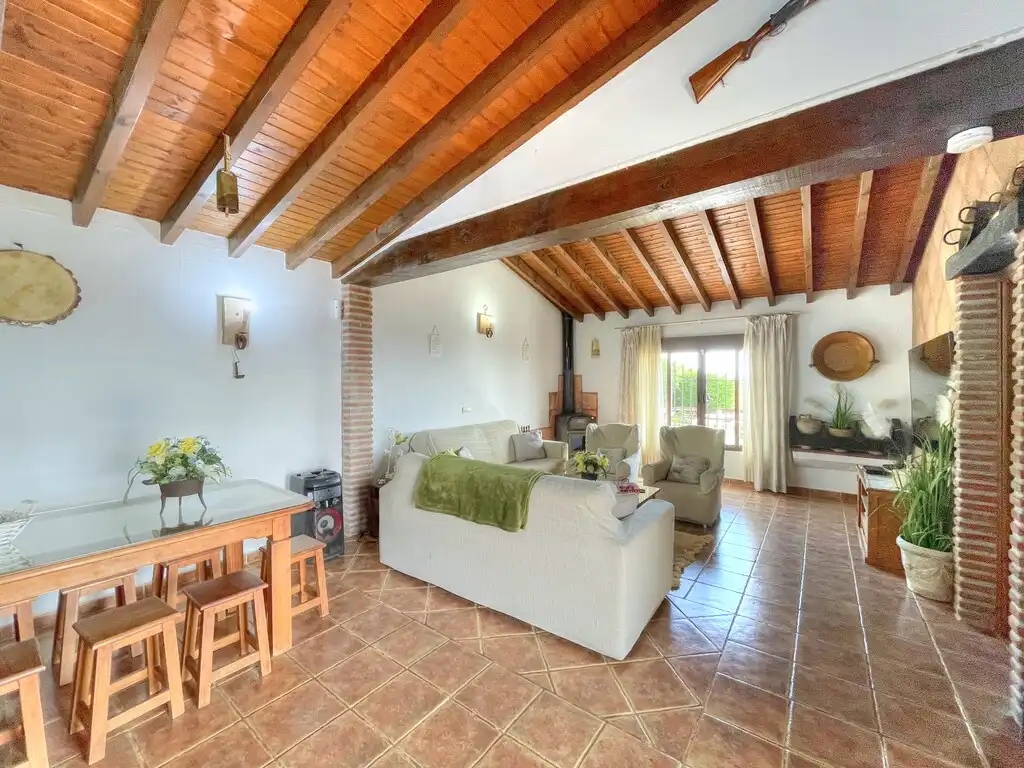 Casa rústica con piscina en venta en El Borge, imagen 8