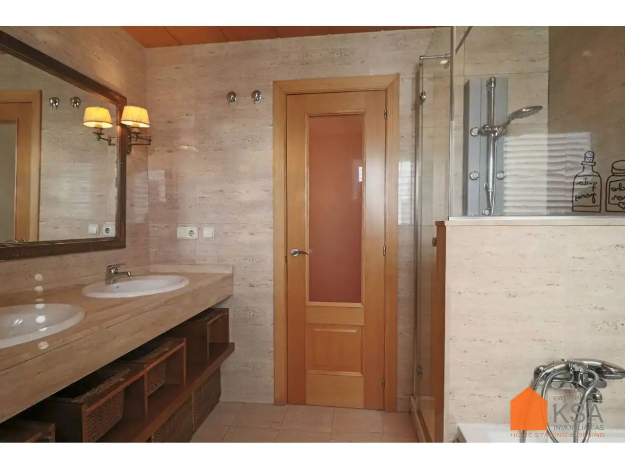 Houses for sale in Calle Piñeiro de Villestro, Parroquias de Santiago