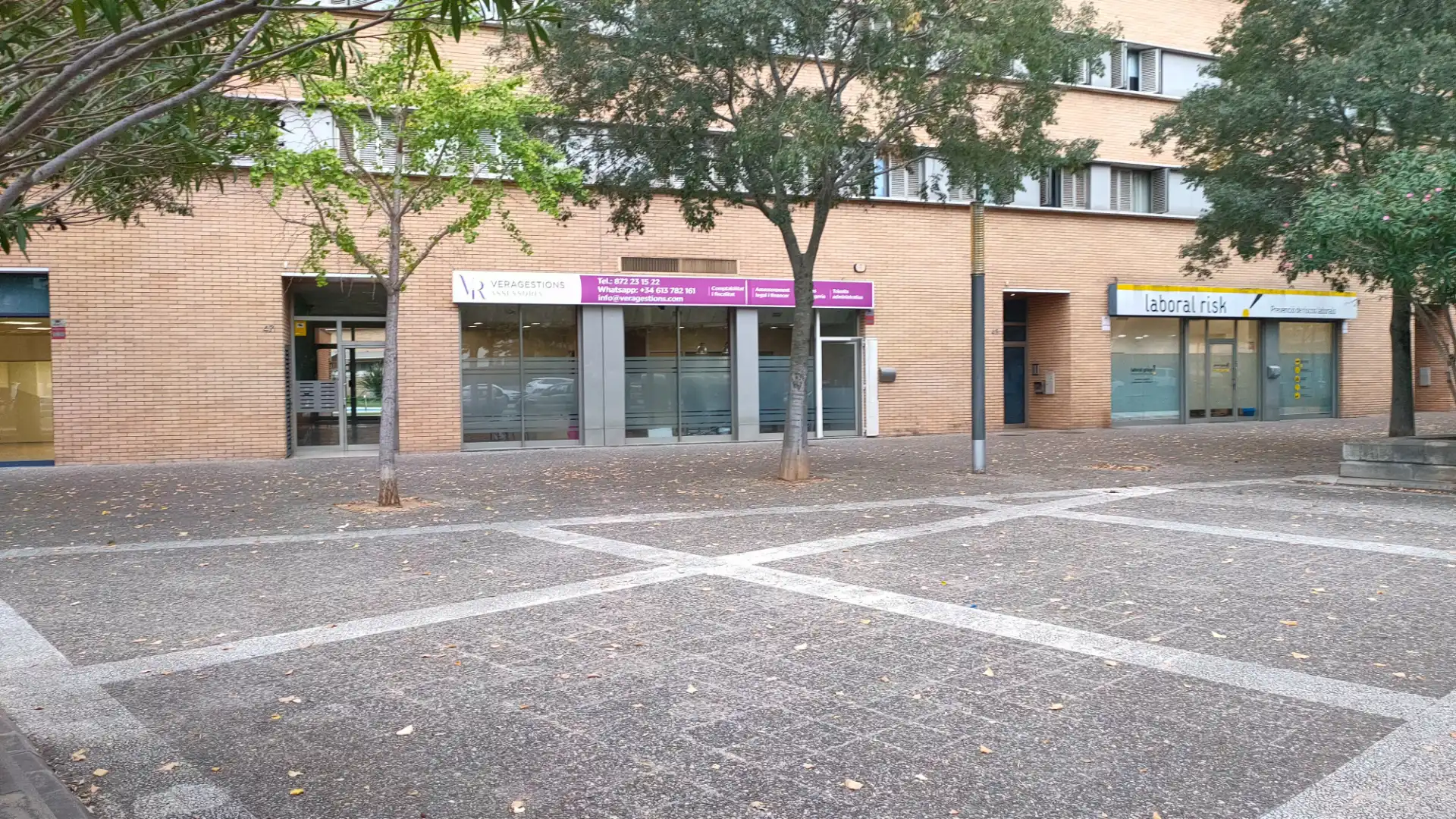 Vista exterior de Local de alquiler en Girona con Aire acondicionado y Alarma