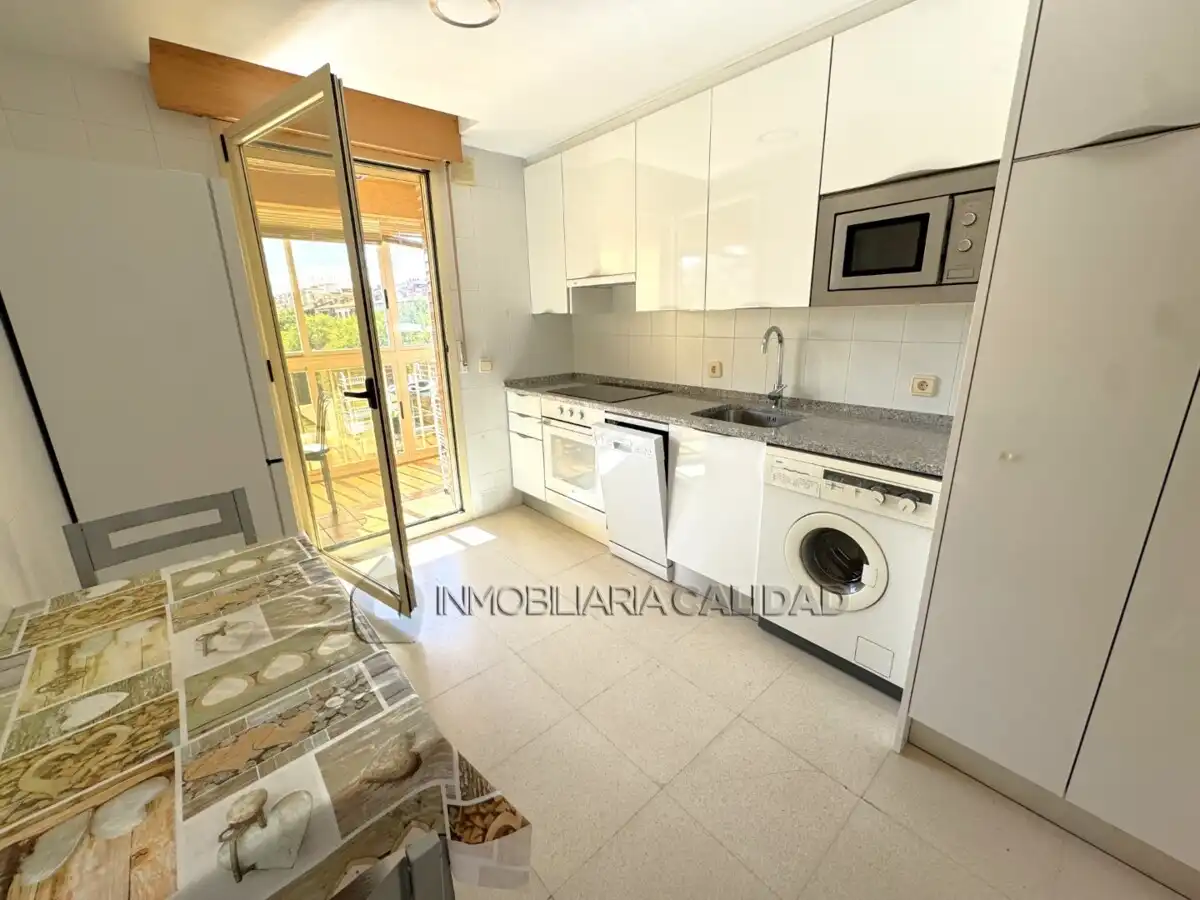 Küche von Wohnung zur Miete in Burgos mit Heizung, Terrasse und Möbliert