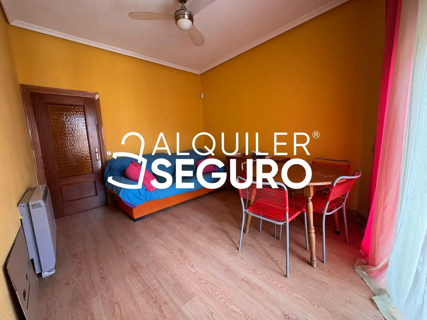 Flat for rent in Madrid  with Heating, Terrace and Furnished