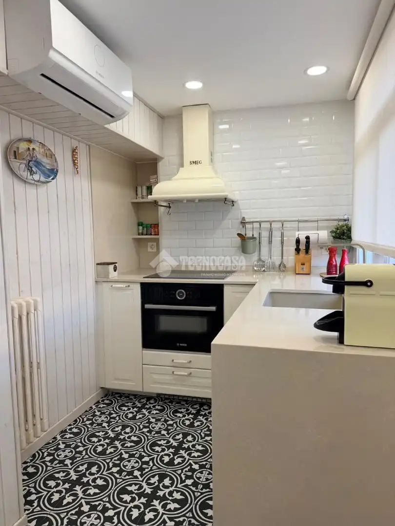 Wohnung mit Aufzug zum Verkauf in Latina, imagen 2