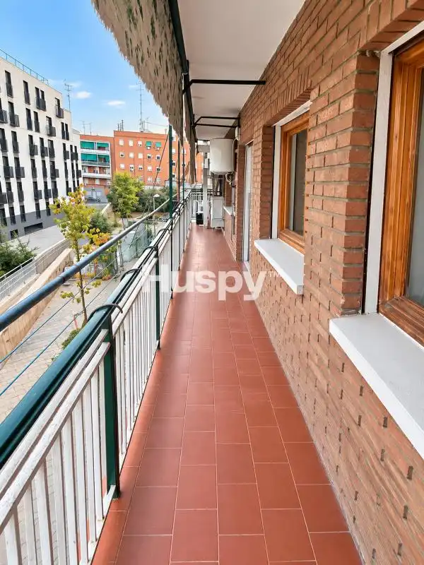 Piso con terraza en venta en Paseo de los Olivos, imagen 5