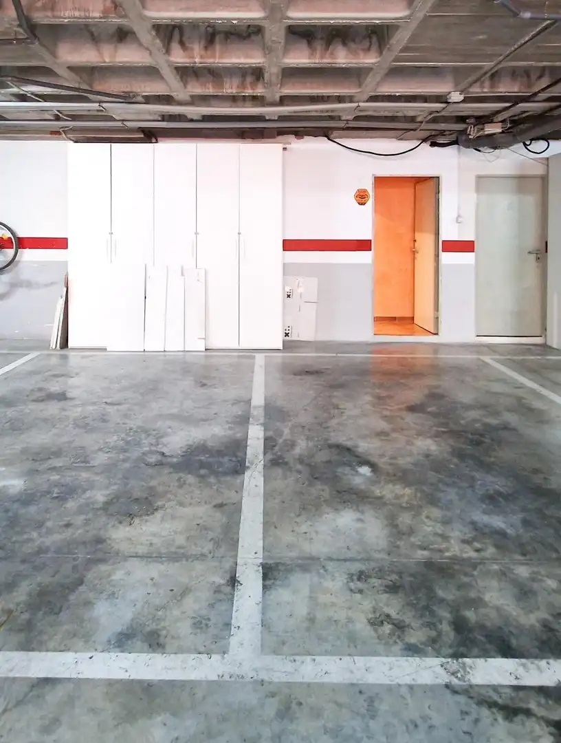 Parking of Houses for sale in Elche / Elx  with Air Conditioner, Heating and Private garden