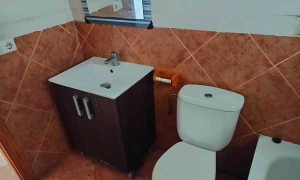 Bany de Pis en venda en Gandia amb Traster i Alarma