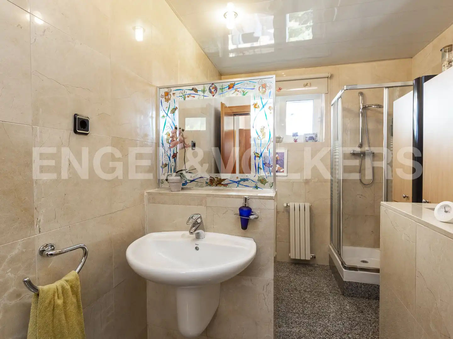 Baño de Casa o chalet en venta en Santa Coloma de Cervelló con Calefacción, Jardín privado y Parquet