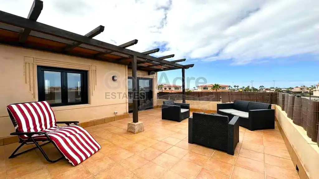Terrassa de Casa o xalet en venda en La Oliva