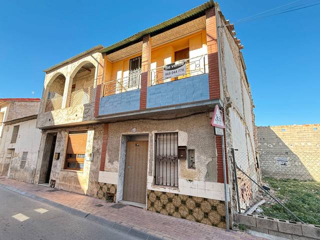 Casa-chalet en Venta en Calle Río Gualentin en Ceutí
