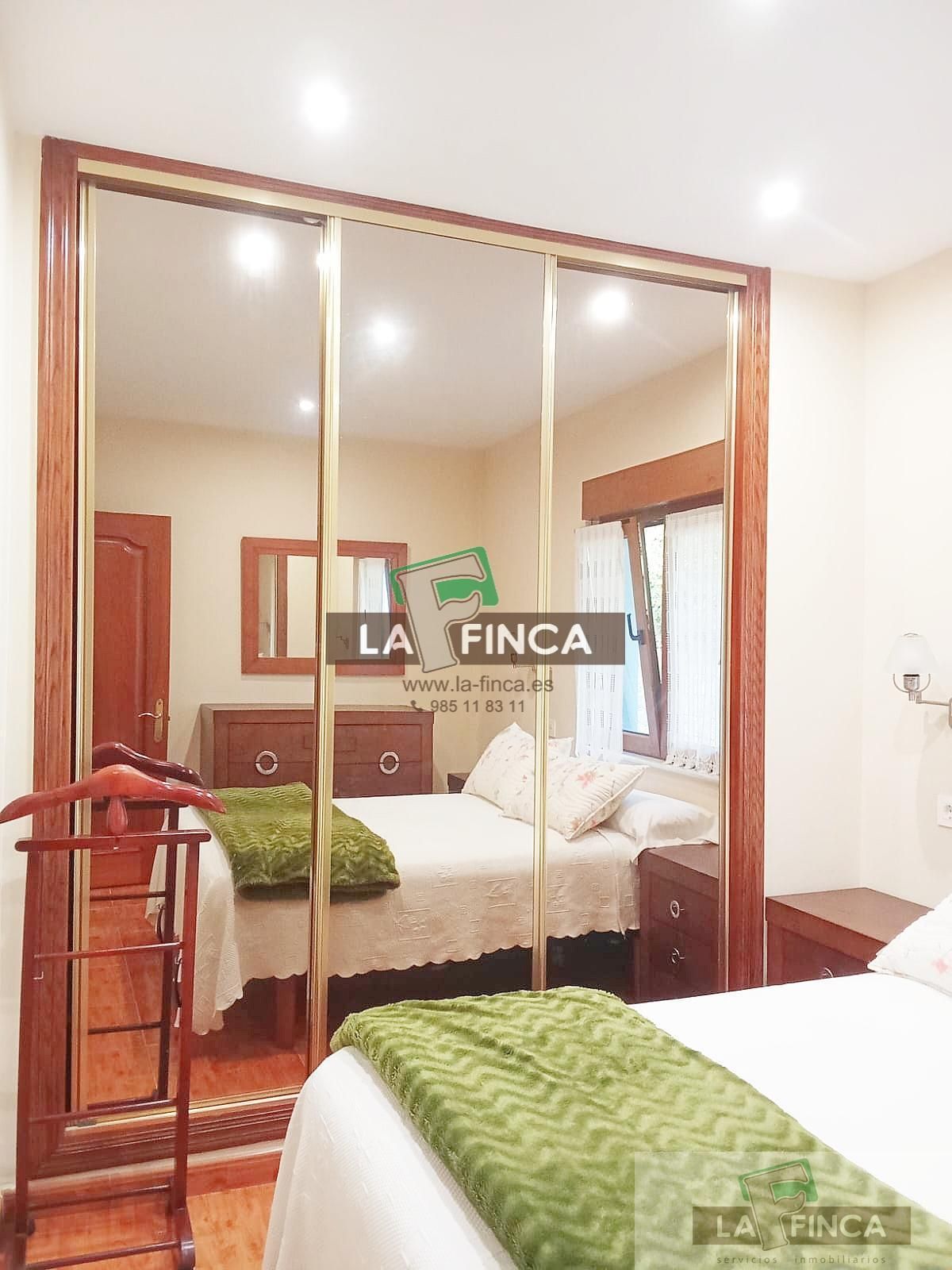 Bedroom of Flat for sale in Cudillero  with Heating