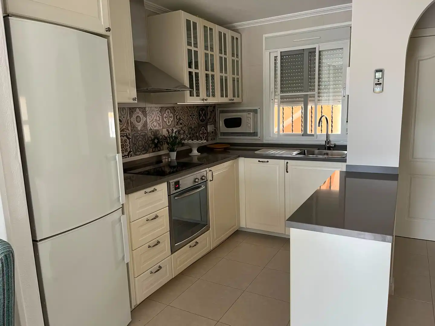 Cocina de Casa adosada en venta en Los Alcázares con Aire acondicionado, Jardín privado y Terraza