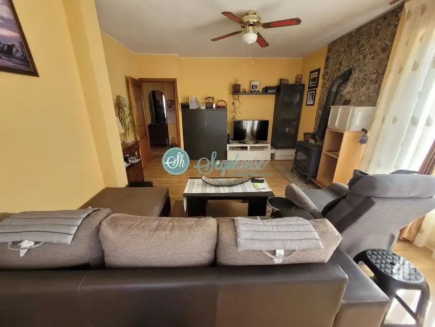Sala de estar de Piso en venta en La Lastrilla  con Calefacción y Terraza
