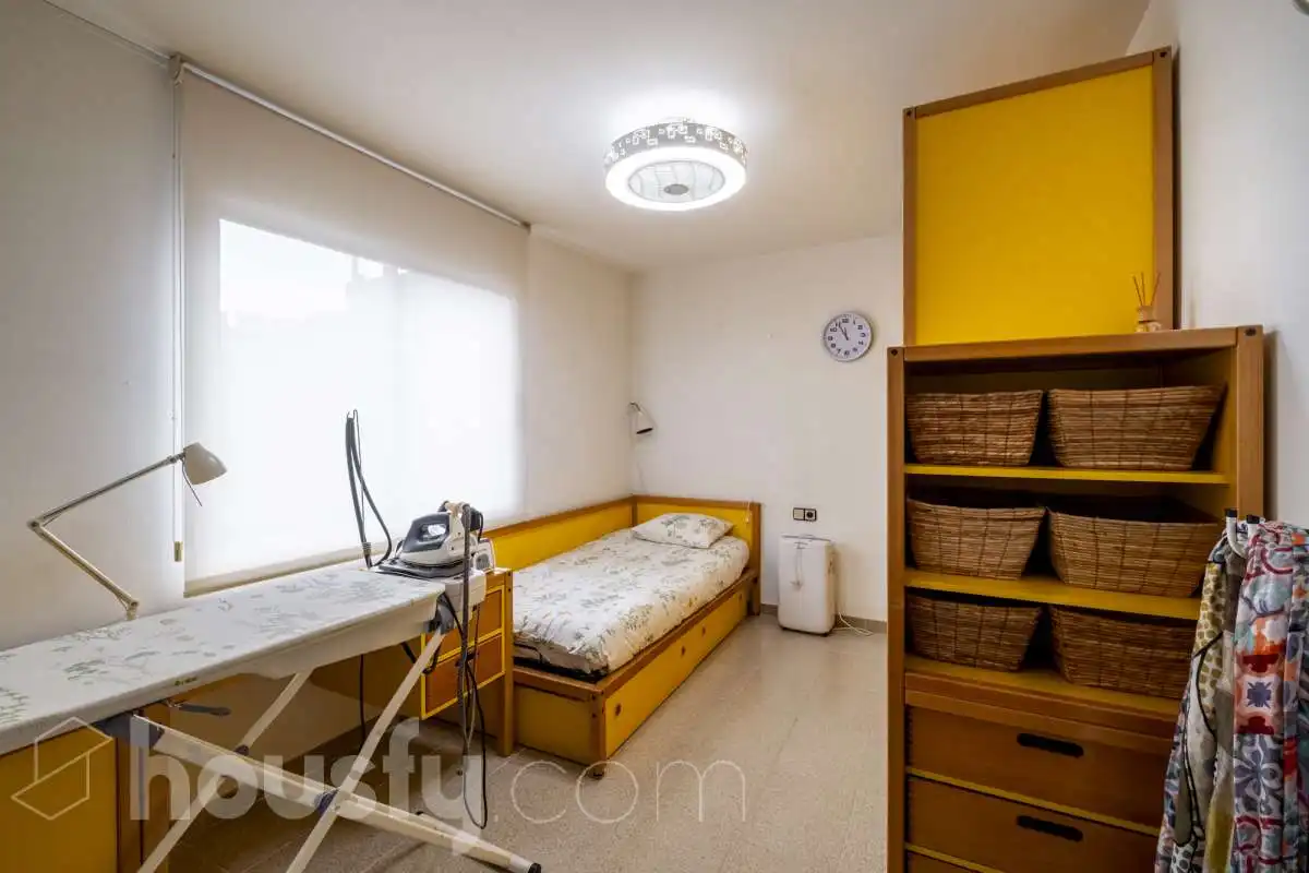Habitación de Casa o chalet en venta en Barcelona con Aire acondicionado, Calefacción y Jardín privado