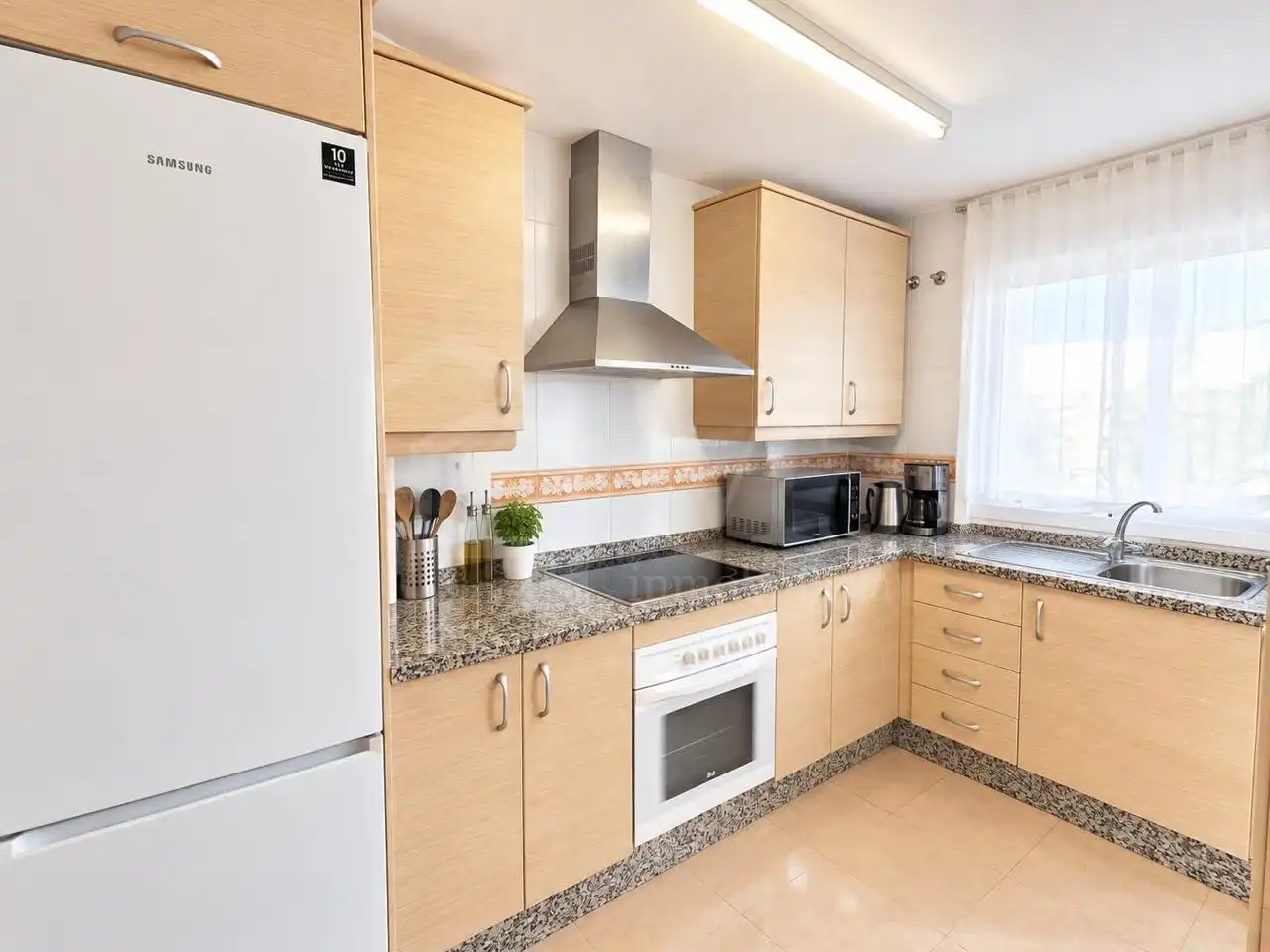 Cocina de Piso en venta en Carretera de Cádiz
