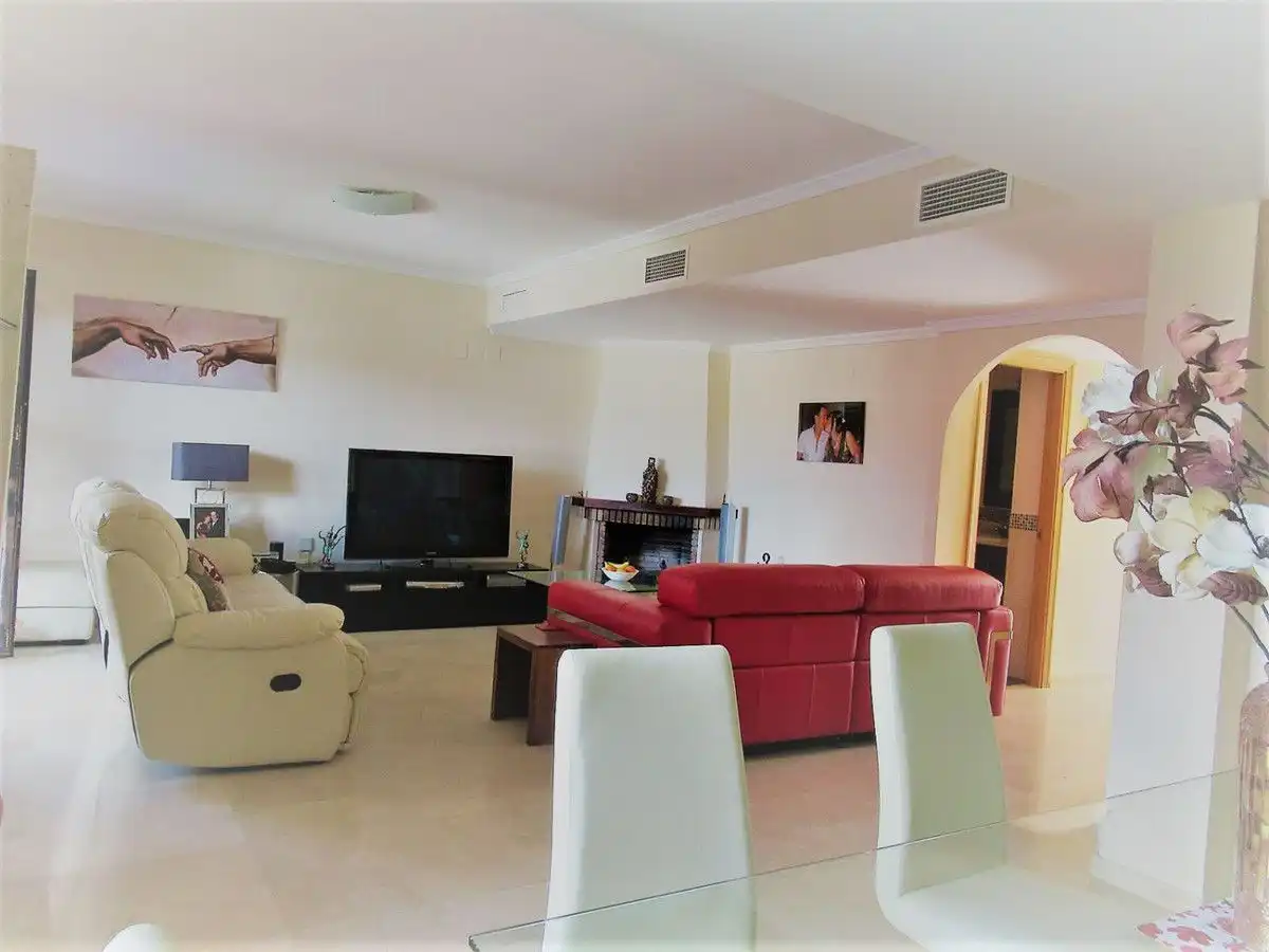 Detached homes for rent in Guadalmina Alta