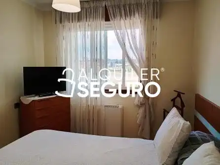 Habitación de Piso de alquiler en Culleredo con Calefacción, Terraza y Trastero
