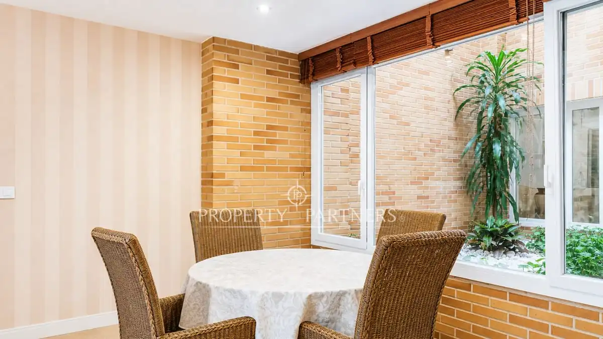 Terraza de Casa adosada en venta en Madrid con Aire acondicionado, Calefacción y Jardín privado