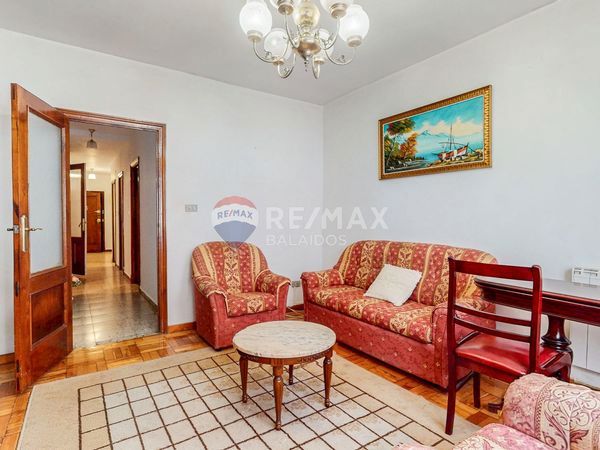 Living room of Flat for sale in Vigo   with Heating, Parquet flooring and Terrace