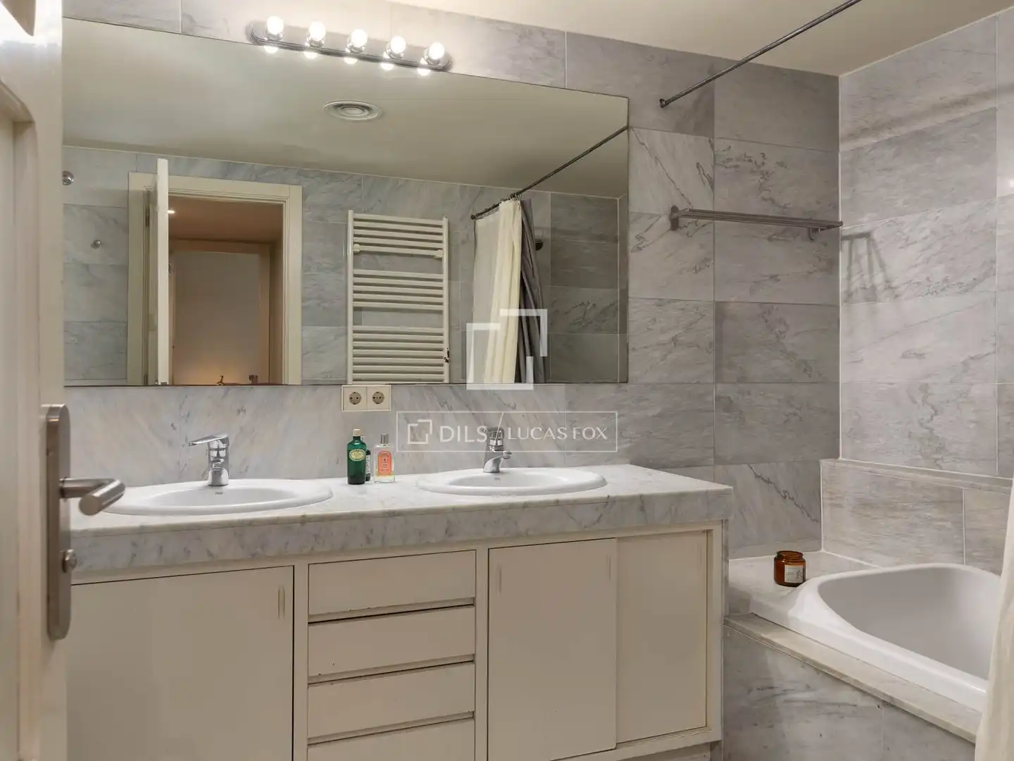 Penthouse with terrace for sale in Centre - Barri Vell, imagen 28