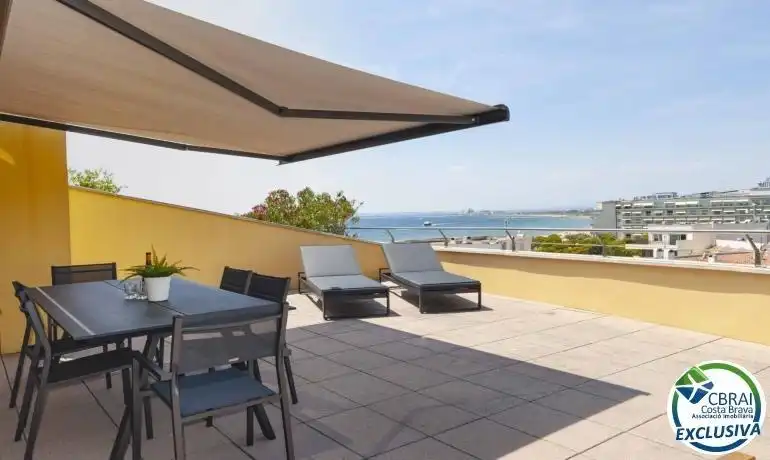 Appartement compact avec piscine à vendre à Passeig MARITIM 31, imagen 2