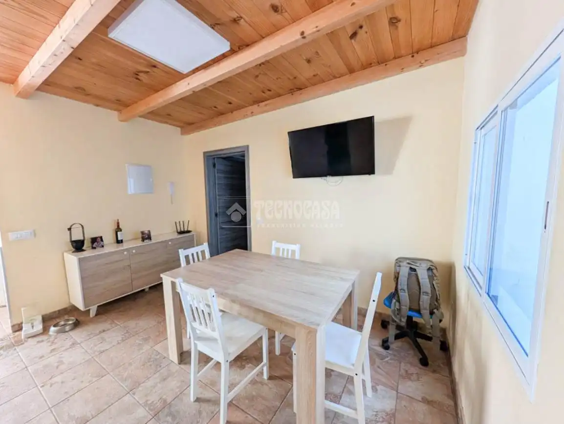 Comedor de Casa adosada en venta en Telde con Terraza y Balcón