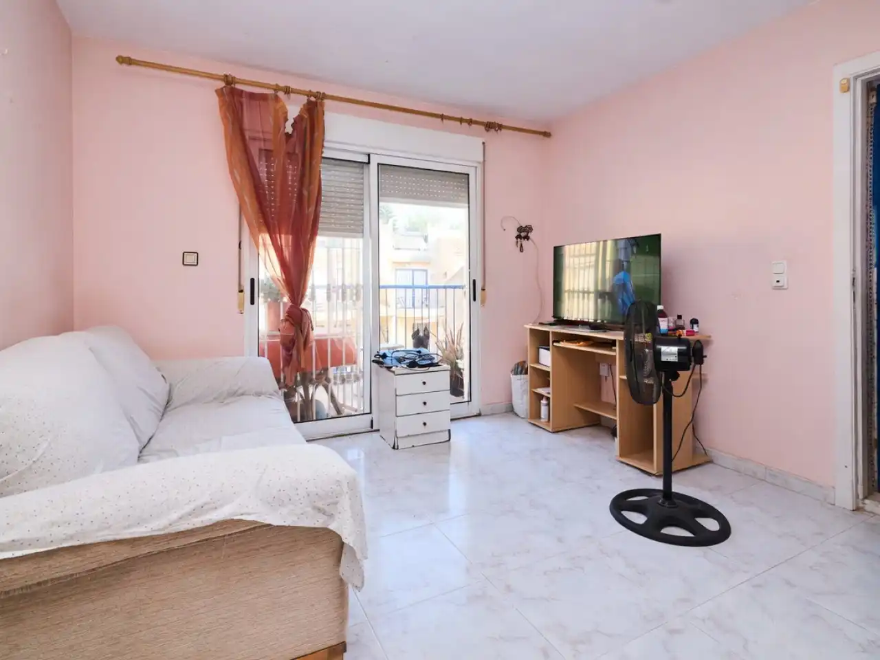 Habitación de Casa o chalet en venta en Torrevieja con Calefacción, Terraza y Piscina