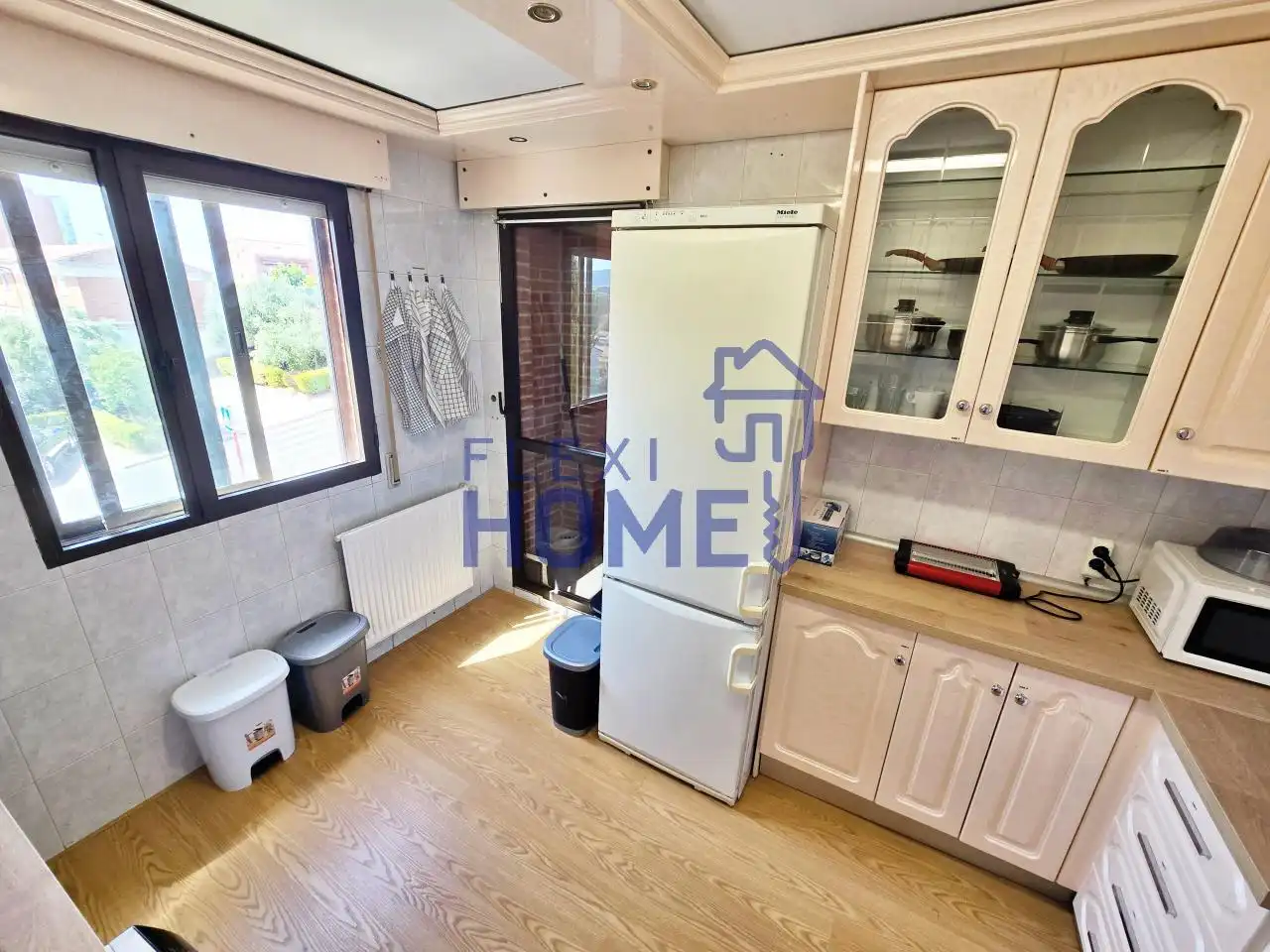 Cocina de Piso para compartir en Guadalajara con Calefacción, Parquet y Amueblado