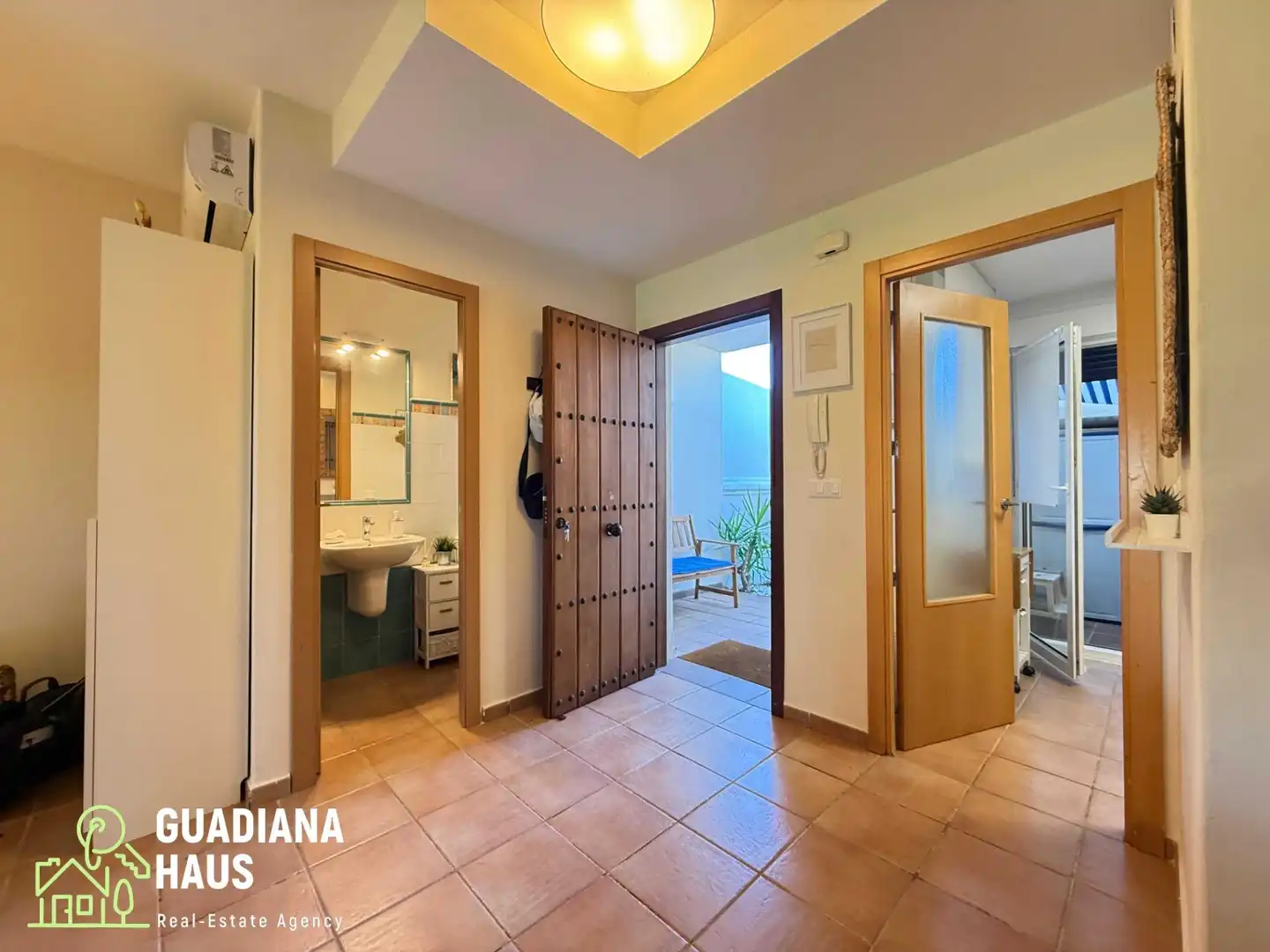 Reihenhaus mit Pool zum Verkauf in Avenida ROSALIA DE CASTRO 5, imagen 5