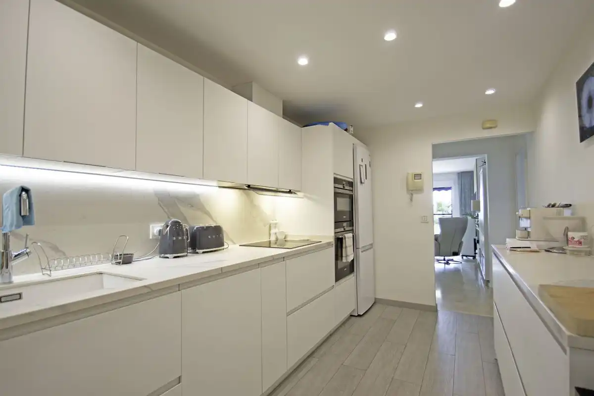 Erdgeschosswohnung mit Pool zum Verkauf in La Alcaidesa, imagen 2