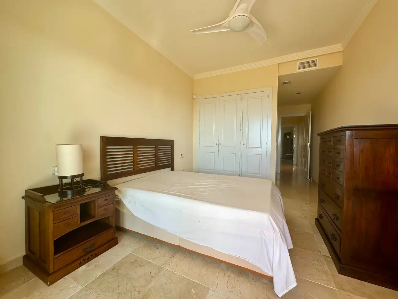 Bedroom of Apartments for sale in Marbella  with Terrace, Storage room and Furnished
