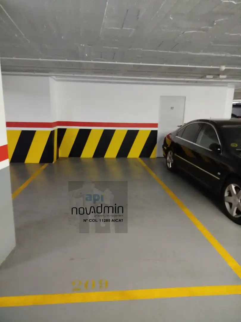 Parkplatz von Garage zur Miete in Lleida