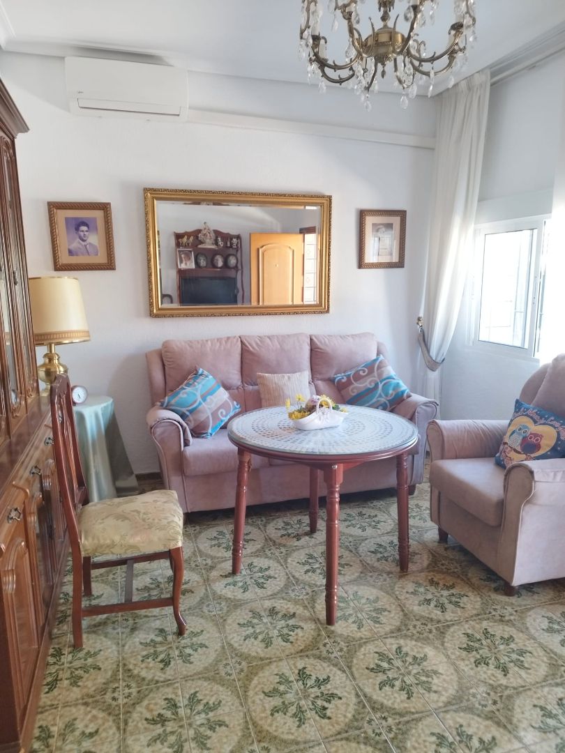 Casa o chalet en venta en Calle Compositor Gómez Návarro, Poniente-Norte - Miralbaida - Parque Azahara