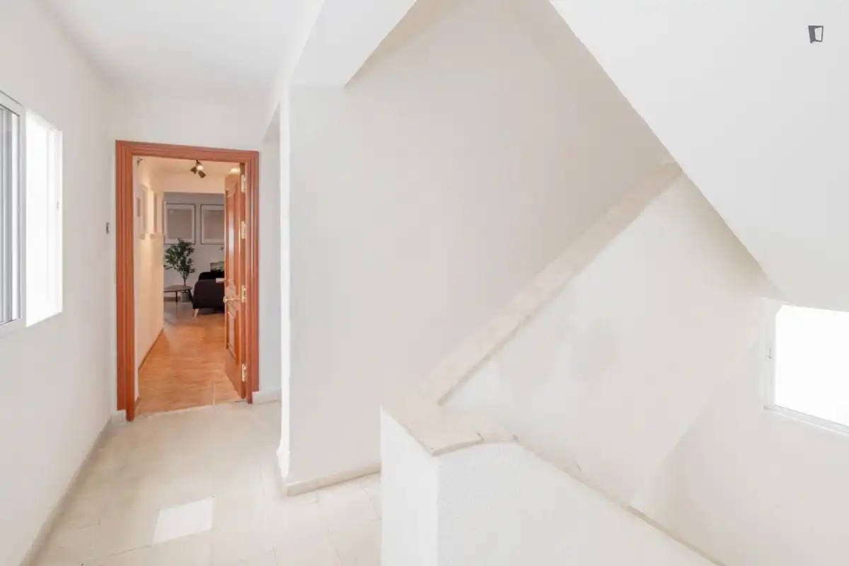 Apartament per a compartir en Jerez de la Frontera amb Moblat, Rentadora i Microones