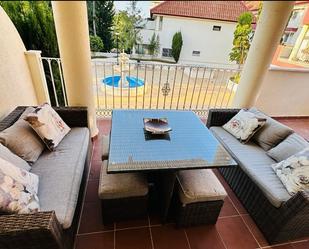 Terrassa de Apartament de lloguer en Benalmádena amb Aire condicionat, Terrassa i Piscina