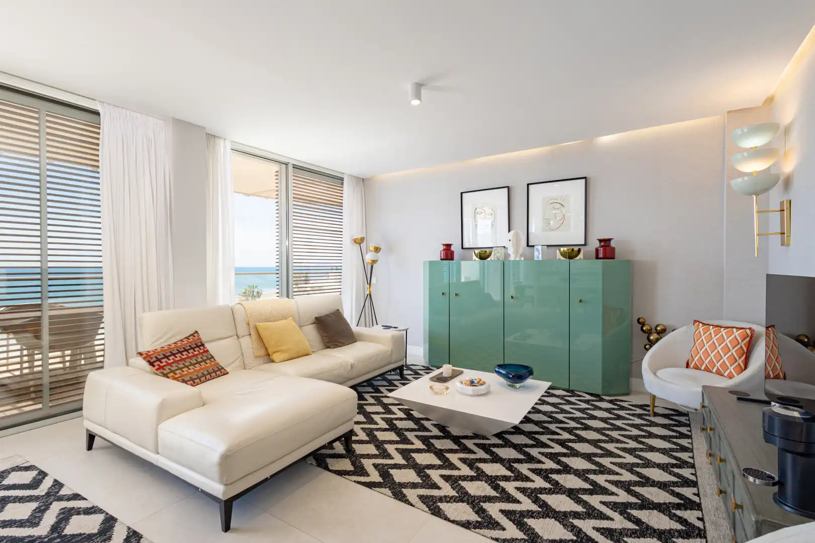 Sala de estar de Apartamento en venta en Estepona con Aire acondicionado, Calefacción y Terraza